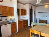 Ref. 008 &#8211; Sunny one-bedroom apartment on top floor with beautiful sea view.