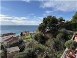 Ref. 007 – Attic studio flat with balcony and splendid sea view.