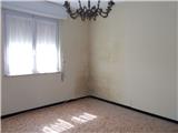 Ref. 064 – Central Apartment with Cellar