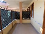 Ref. 008 &#8211; Sunny one-bedroom apartment on top floor with beautiful sea view.