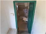 Ref. 012 – Spacious, sunny house with panoramic terrace, storage rooms and private land in front.