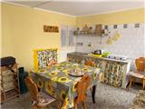Rif. 023 &#8211; Casa di paese su tre piani con terrazza vista mare.