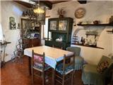 Rif. 013 &#8211; Tipica casa di paese di ampia superficie con loggia