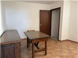 Ref. 018 – Sunny three-room flat in a traditional village house with stunning views over the valley and the sea.