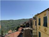 Rif. 013 &#8211; Tipica casa di paese di ampia superficie con loggia