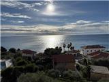 Ref. 007 – Attic studio flat with balcony and splendid sea view.