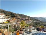 Rif. 043 &#8211; Casa finemente ristrutturata su tre piani con terrazza panoramica vista mare.