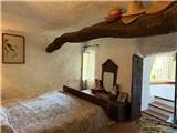 Rif. 013 &#8211; Tipica casa di paese di ampia superficie con loggia