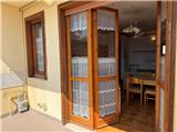 Ref. 008 &#8211; Sunny one-bedroom apartment on top floor with beautiful sea view.