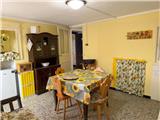 Rif. 023 &#8211; Casa di paese su tre piani con terrazza vista mare.