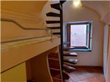 Ref. 045 - Renovated apartment in the historic center with two cellars of property