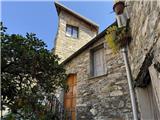 Rif. 013 &#8211; Tipica casa di paese di ampia superficie con loggia