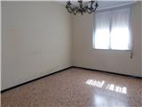 Ref. 064 – Central Apartment with Cellar