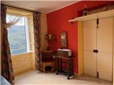Ref. 014 – Sunny two-room flat in excellent condition with no service charges.