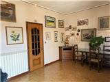 Rif. 002 – Centralissimo quadrilocale con garage e cantina.