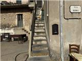 Ref. 014 – Sunny two-room flat in excellent condition with no service charges.