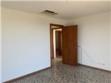 Ref. 018 – Sunny three-room flat in a traditional village house with stunning views over the valley and the sea.