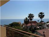 Ref. 008 &#8211; Sunny one-bedroom apartment on top floor with beautiful sea view.