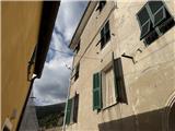 Ref. 014 – Sunny two-room flat in excellent condition with no service charges.