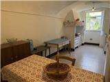 Ref. 012 – Spacious, sunny house with panoramic terrace, storage rooms and private land in front.