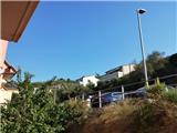 Rif. 027 &#8211; Soleggiato bilocale con splendida vista sul borgo e sulla vallata fino al mare.