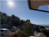 Rif. 016 &#8211; Soleggiato bilocale con splendida vista sul borgo e sulla vallata fino al mare.