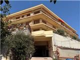 Ref. 008 &#8211; Sunny one-bedroom apartment on top floor with beautiful sea view.
