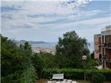Ref. 050 - Elegant flat with sea view balconies. Covered parking space and cellar.