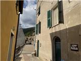 Ref. 014 – Sunny two-room flat in excellent condition with no service charges.