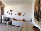Ref. 057  - Renovated two-room apartment with a cellar and sea view.
