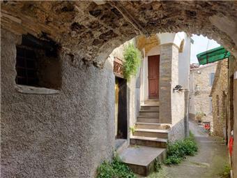 Ref. 020 - Village house in need of renovation with cellars and old oil mill below