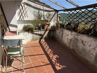 Ref. 013 - Typical village house of large area with loggia