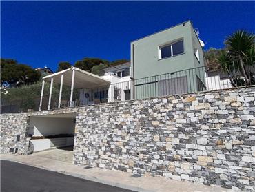 Ref. 003 – Newly built detached villa in a sunny location with sea view.