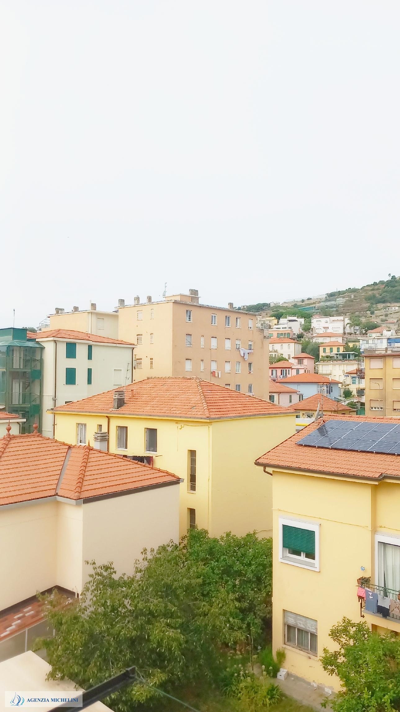 Rif.078 - Appartamento con tre camere e cantna