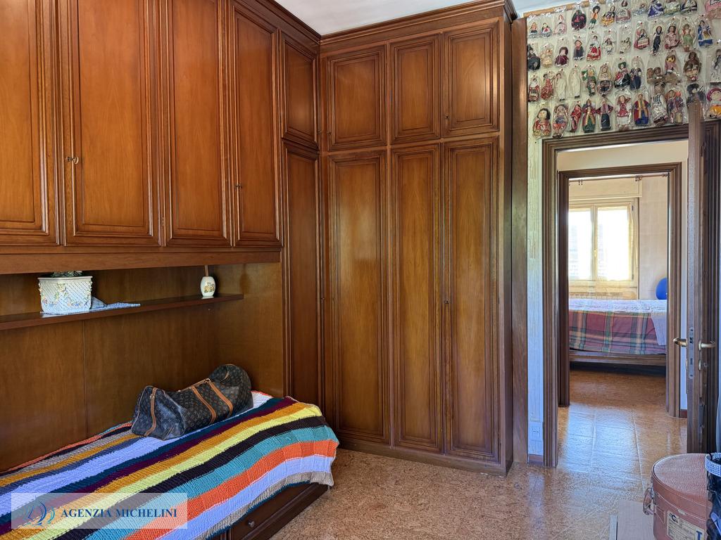 Rif. 002 – Centralissimo quadrilocale con garage e cantina.