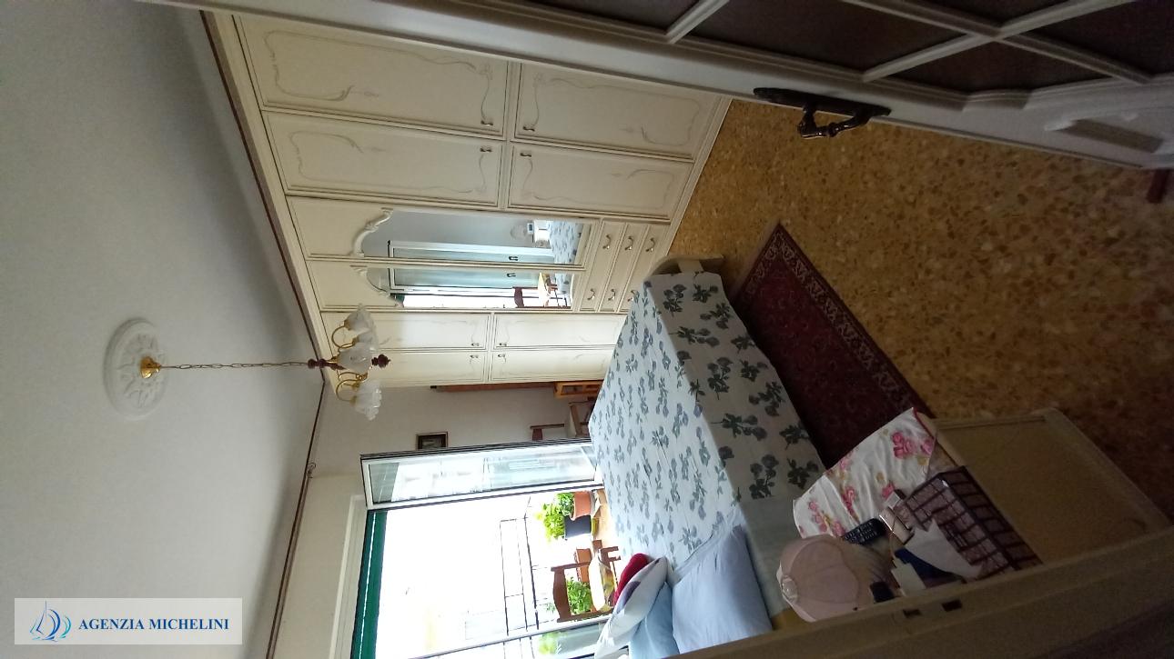 Rif.078 - Appartamento con tre camere e cantna