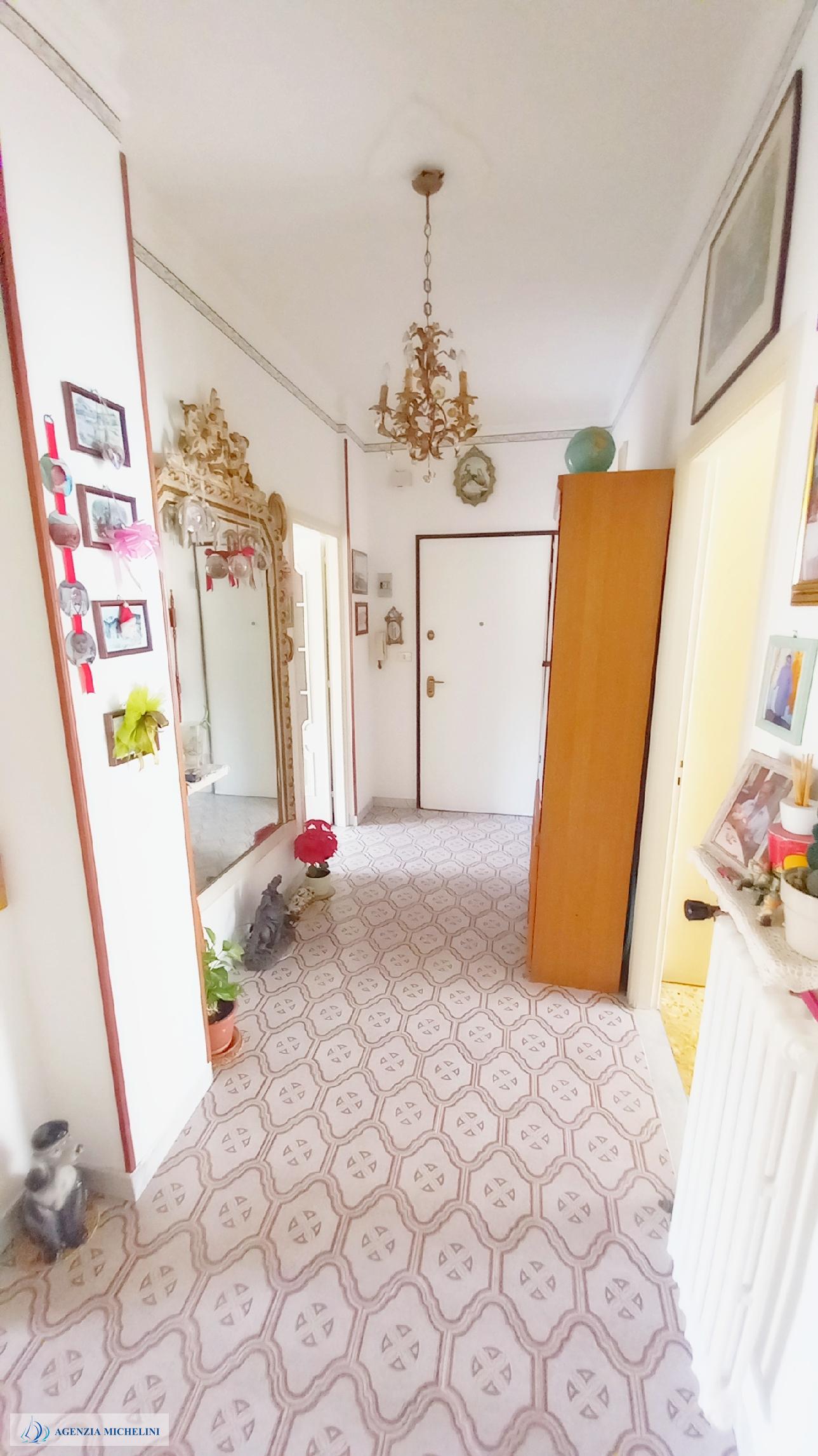 Rif.078 - Appartamento con tre camere e cantna