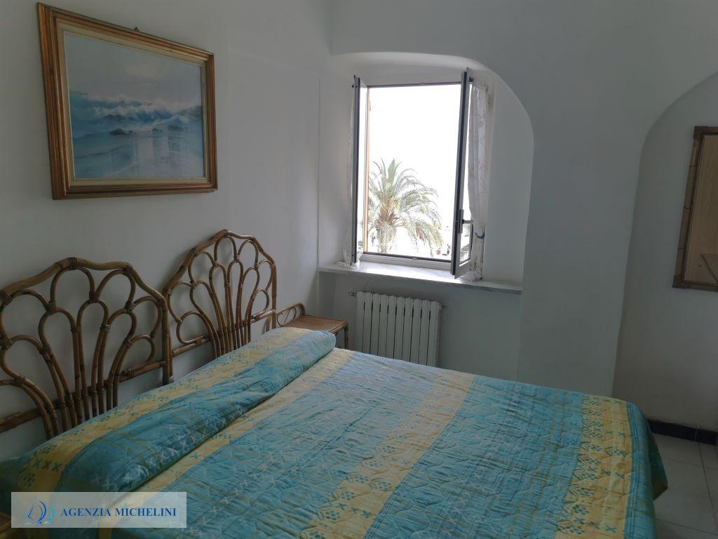 Rif. 059 - Bilocale fronte mare