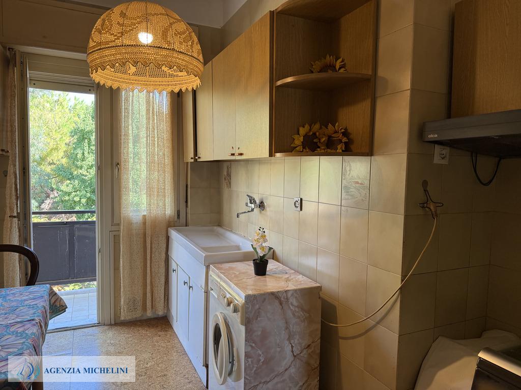 Rif. 002 – Centralissimo quadrilocale con garage e cantina.