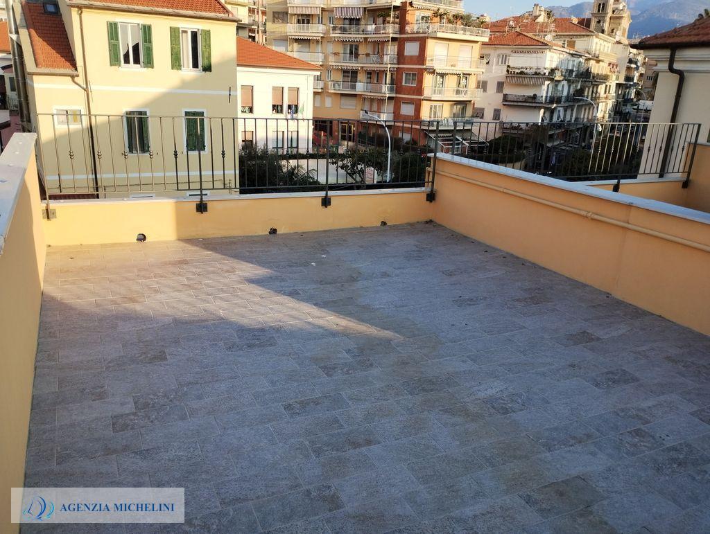 Rif. 061 - Monolocale sul lungomare