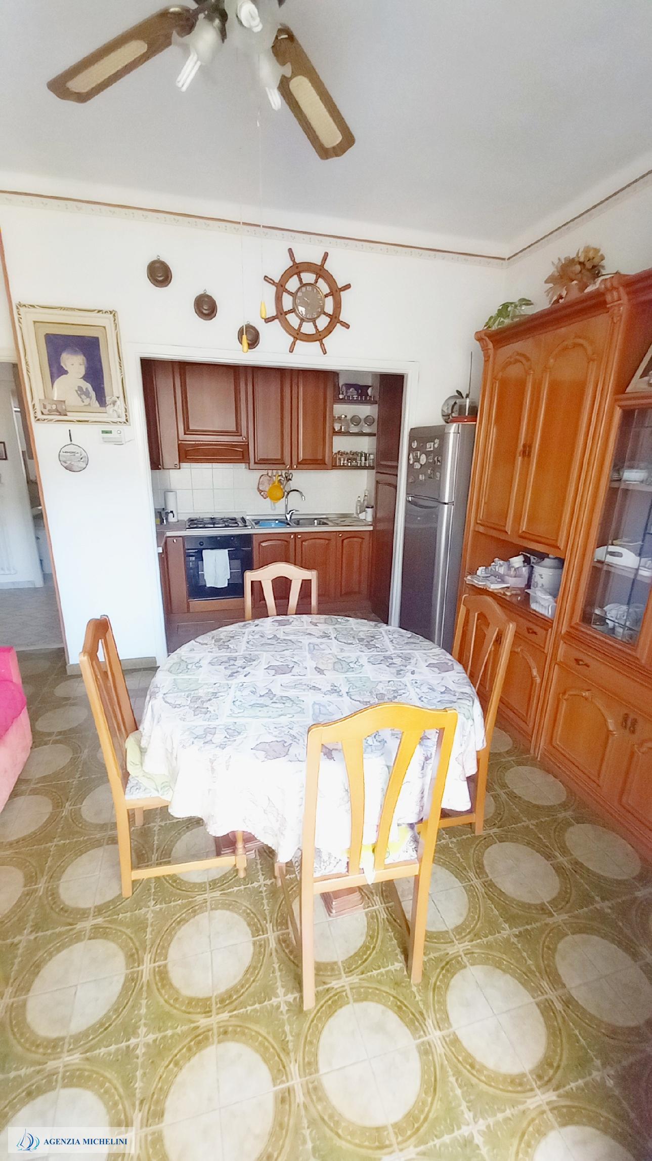 Rif.078 - Appartamento con tre camere e cantna