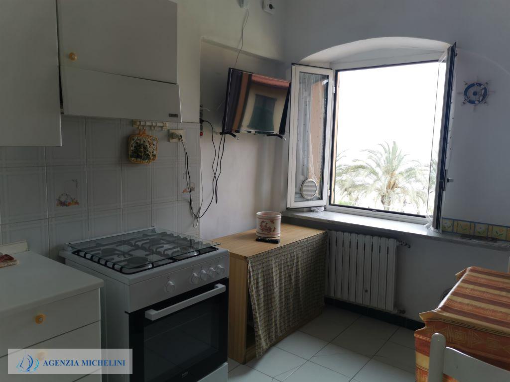 Rif. 059 - Bilocale fronte mare